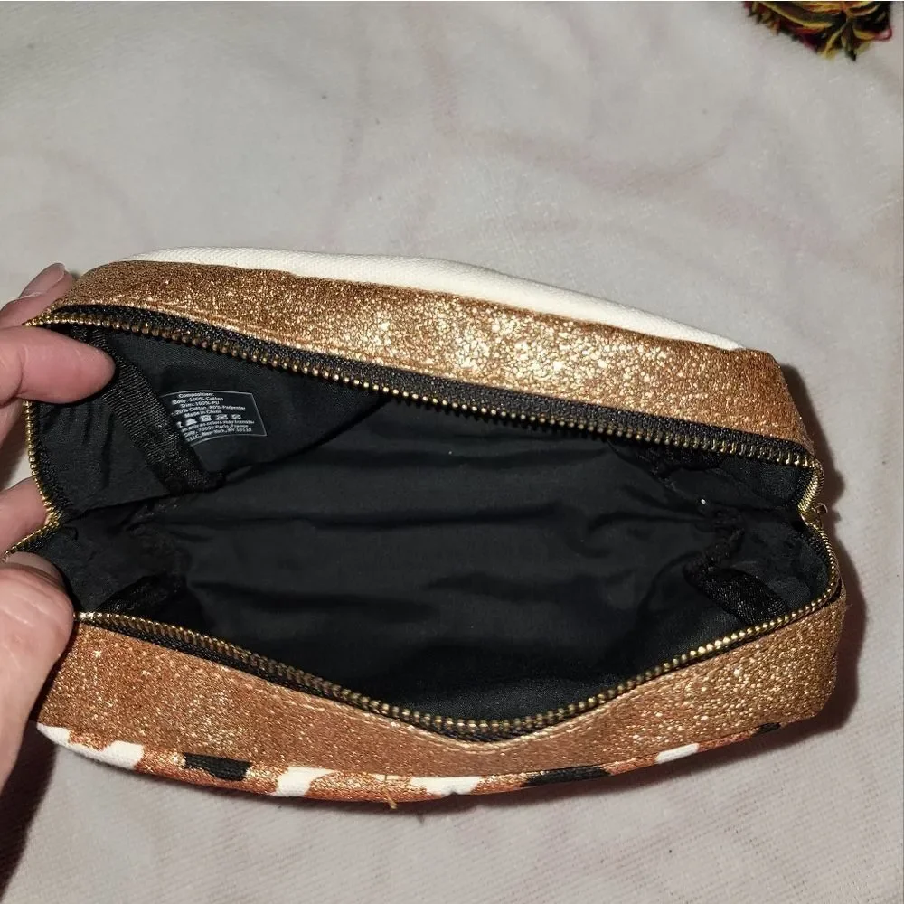 Marc Jacobs Daisy Zippered Makeup Travel Cosmetic Bag Cheetah Print w Shimmer